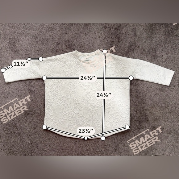 Tnuck Sport White Quilted Paisley Ally Swing Sweatshirt - XS/S - Picture 10 of 10